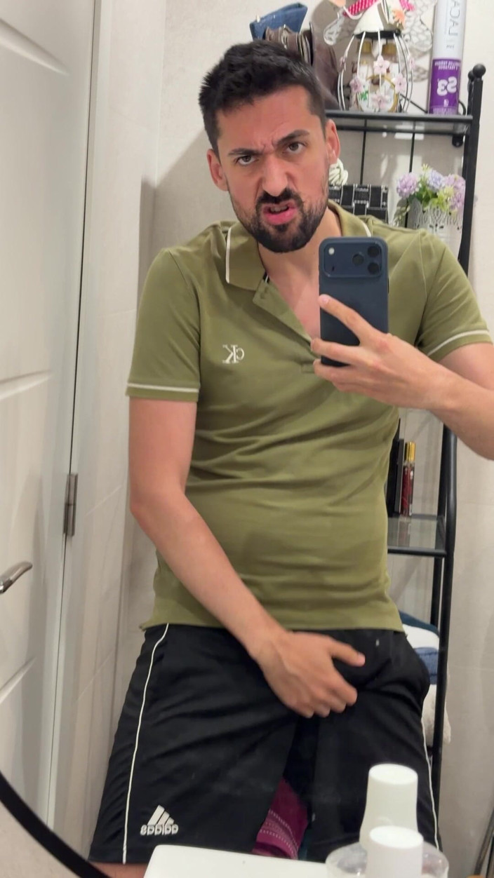 Liam Harding: Hot Stepdaddy Jerking off in Bathroom