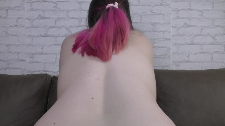 Milky Mari: 已婚熟女以女牛仔姿势骑乘我的无鞍鸡巴，直到我中出她 - Milky Mari