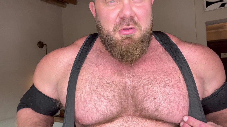 Jack stacked: Lycra fetish metal lagi asik jilat sperma sambil nungging