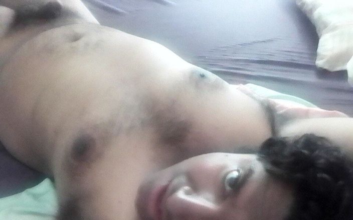 Sexy Miguel: Моя збуджена гола сама