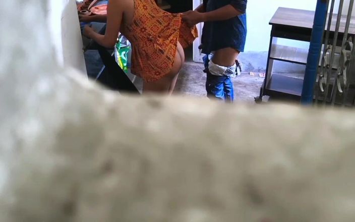 Fantacycutting: Sexe desi au bureau, vidéo secrète de moi-même et appréciée