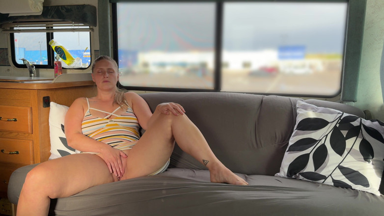 Nerdy Nympho: Cumming in Public Solo Parking Lot Finger Fuck