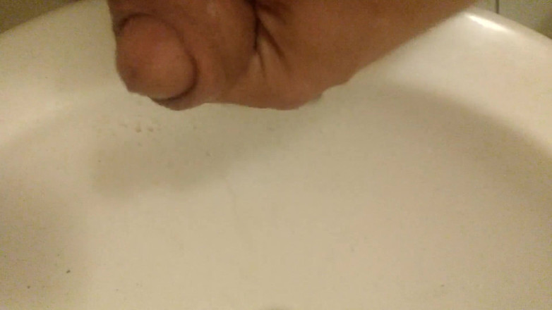 LilTaste: Peeing on My Hand, in a Sink