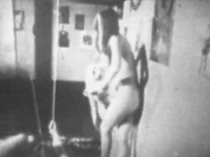 Vintage megastore: Klasická lesbická trojka s robertkem