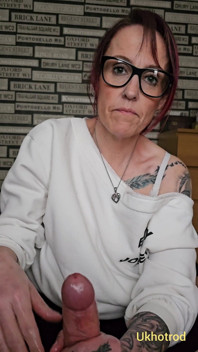 Soția vorbește murdar despre cum mă înșală cu noul ei prieten