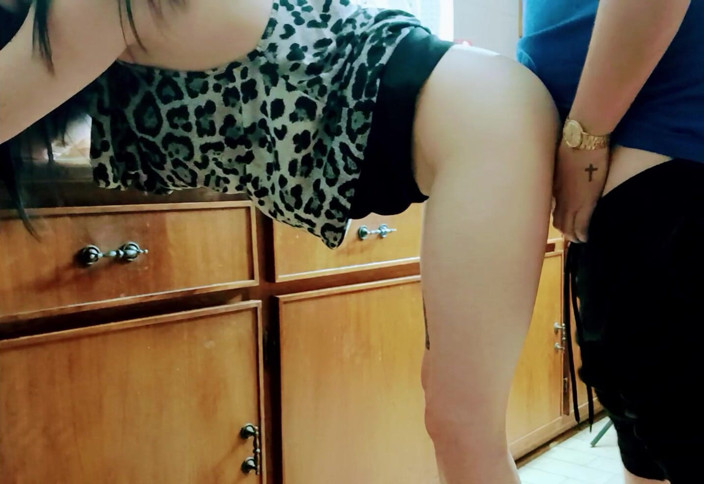 MysticBella: Hotwife likes to fuck my friends