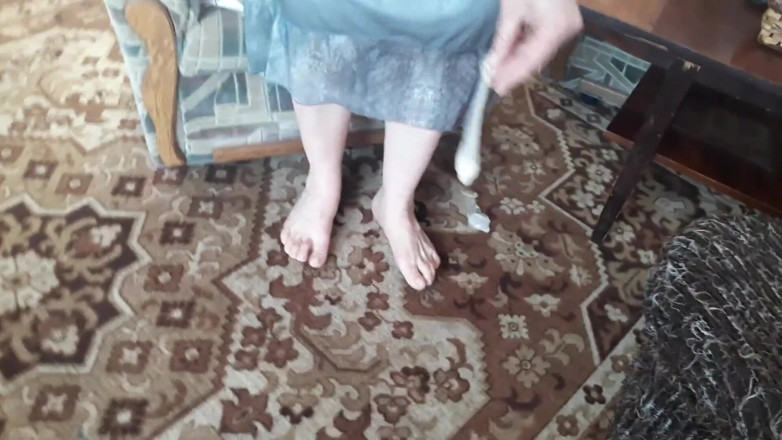 Emma Smith: Stepmom found used condoms of stepson. Foot fetish cum