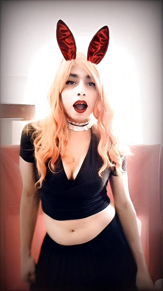 Ts Lucy Morningstar: お尻の氷
