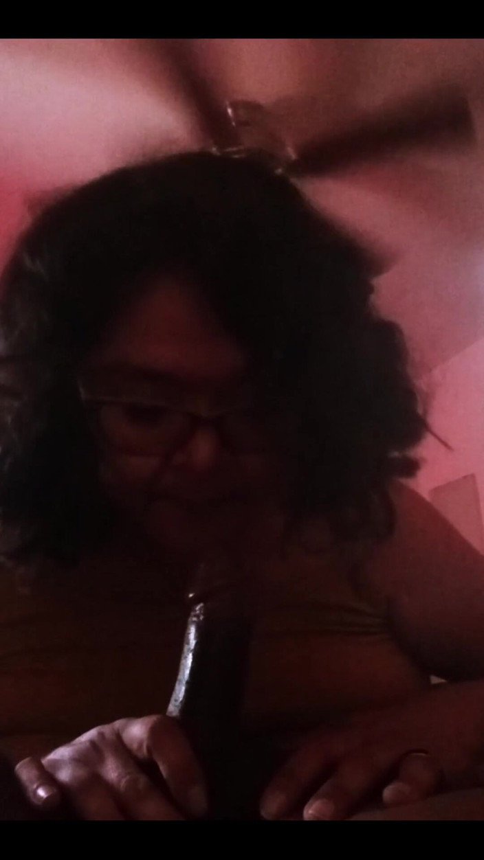 DeesDeepThroat: Stygg eftermiddagsmassage