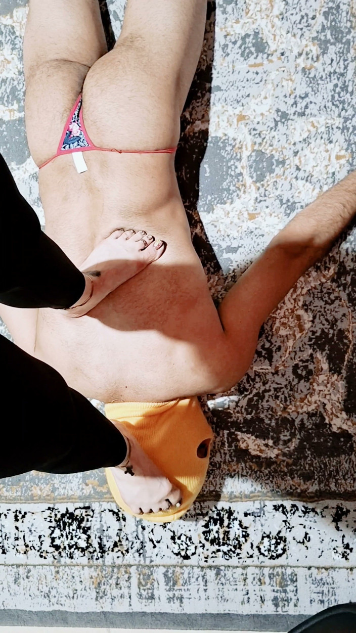 Miss lilith: İtaatsiz köle cbt ile cezalandırılıyor ve çiğneniyor