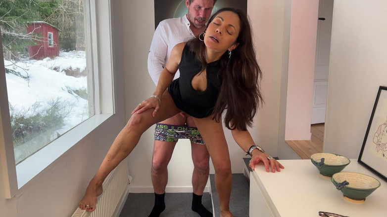 LoveAndRopes: Heiße Ehefrau Bittet Darum, Gefickt Zu Werden, Bevor Sie Geht,...