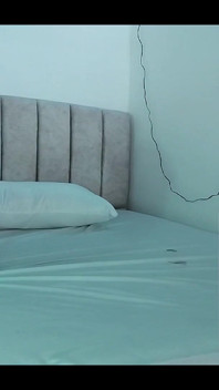 Lambendo buceta até ela gozar na minha língua