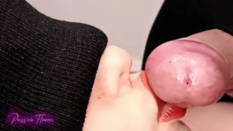 Afrodita: 美味的精液奶油在我富有的嘴里