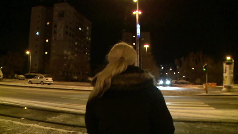 MMV Deutschland Porno: Sexig kåt blondin suger sin kuk utomhus i POV