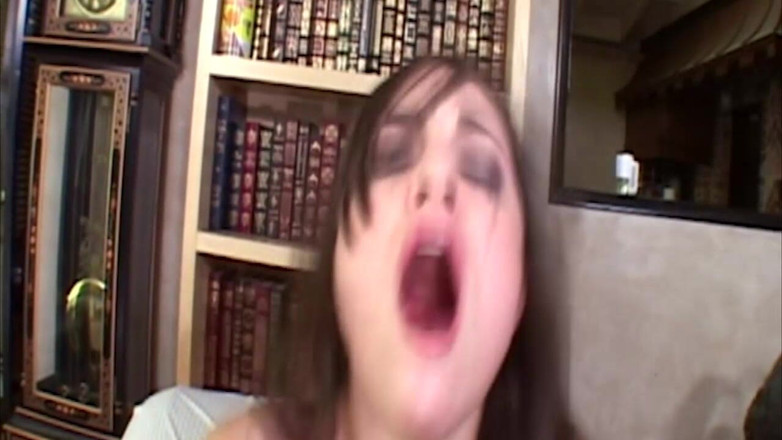 VHS-Vixxxen: Cô ấy muốn nó ngày càng khó hơn