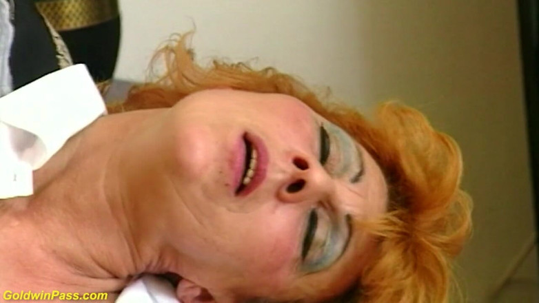 Goldwin pass: Hairy redhead chubby Stepmom rough doggystyle fucked by her young...