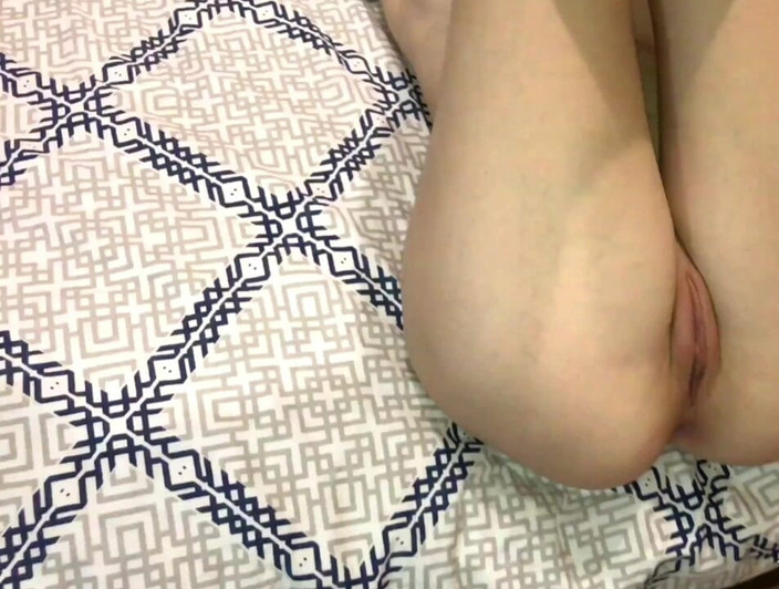 TinyMilf2: Seks anal di rumah enak, pantat mungil tante seksi ini...