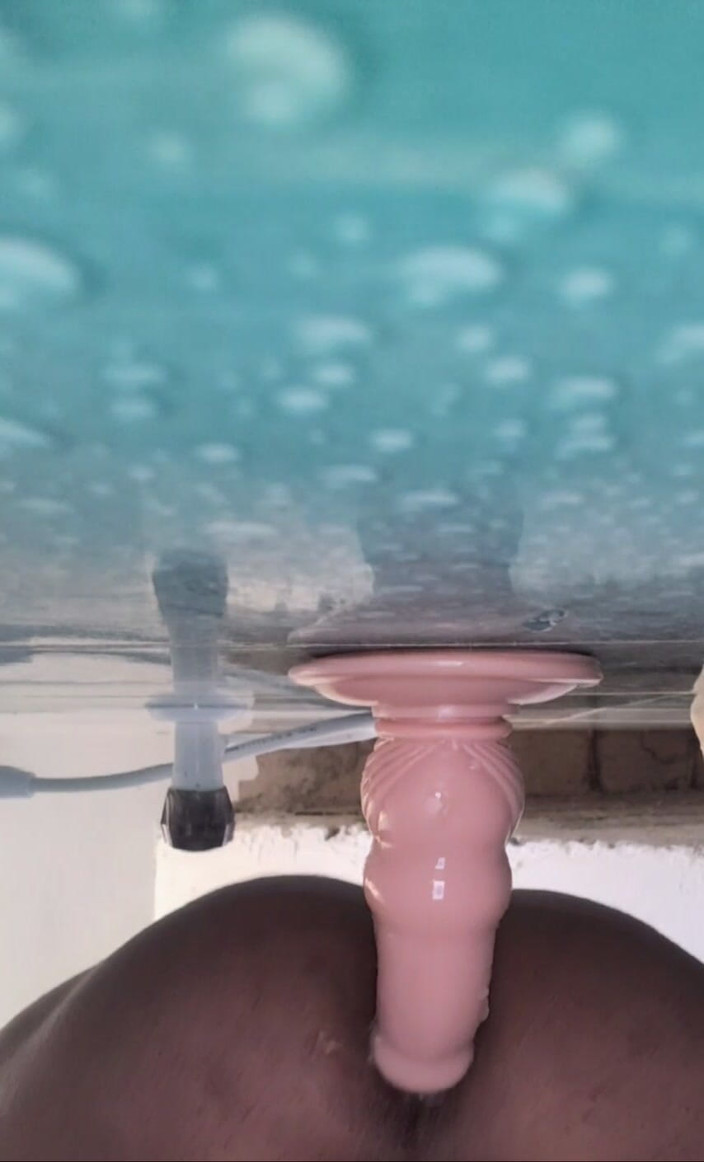 King6: Un dildo da 6 pollici scopa il mio culo affamato