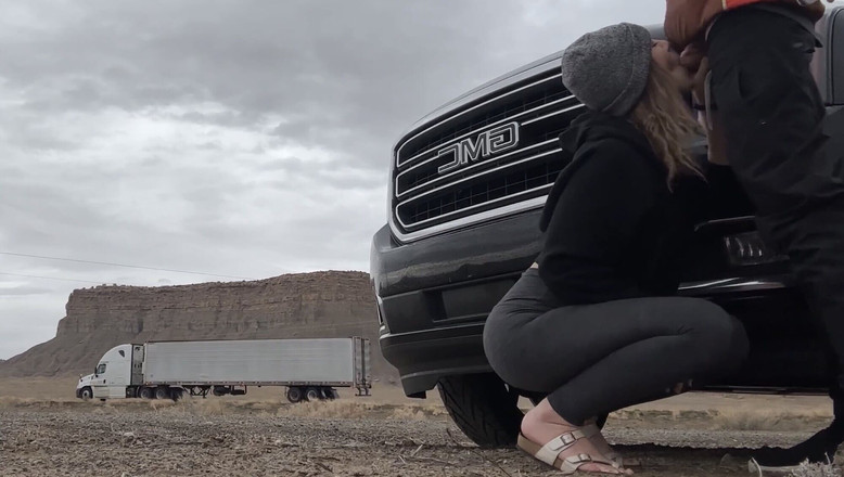 Mya Lane: Boquete no Banheiro da Estrada e Hotel Arriscado