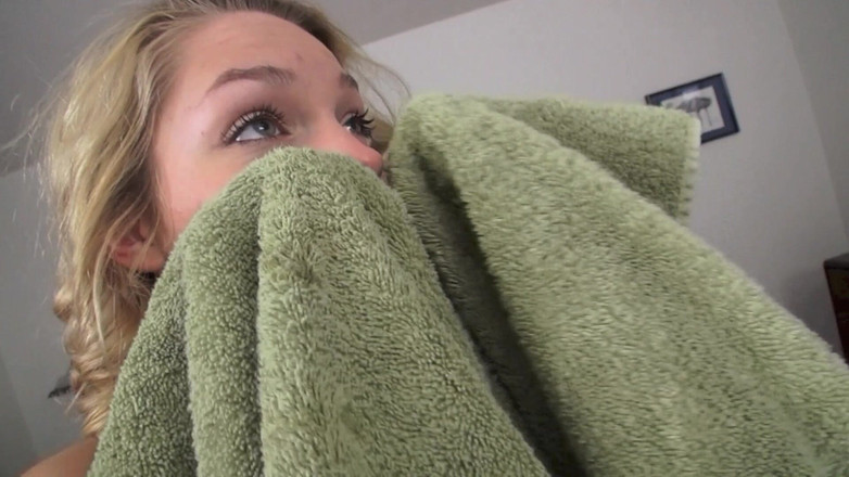 Top Web Models: 귀여운 19살 금발 귀염둥이 Ally Brooks POV 오럴과 대박 얼굴!