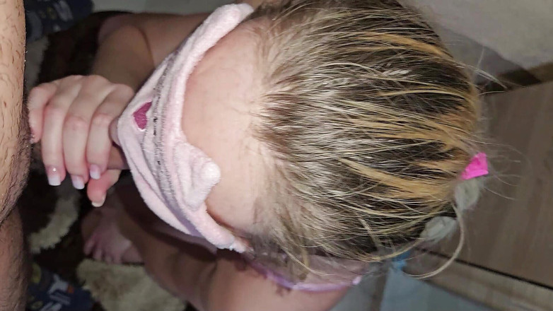 Audrey: Sweet Amateur Babe Takes a Huge Load of Cum on...