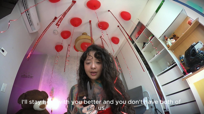 Macabreink: Krásná a smyslná dívka mi odřízne péro