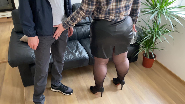 OurFetishLife: Mokre majtki owłosionej cipki teściowej są marzeniem każdego zięć