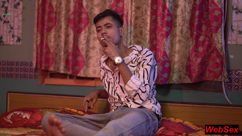 WebSex Premium: Madrasta ajuda garoto universitário a foder! Madrasta