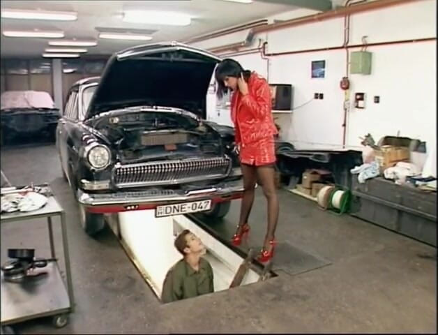 XTime Vod: Car mechanic loves in pussy