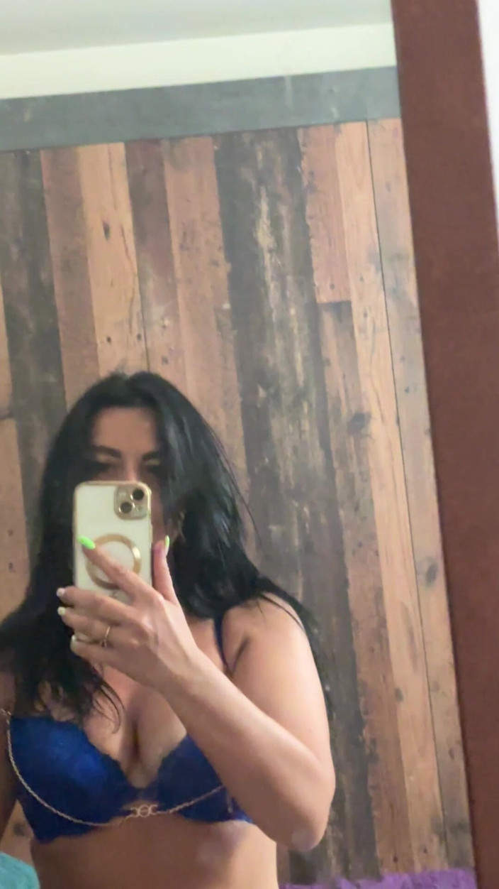 MilfyCalla: Thong &amp; Cermin coli mengusik - lembut, perlahan, menggoda