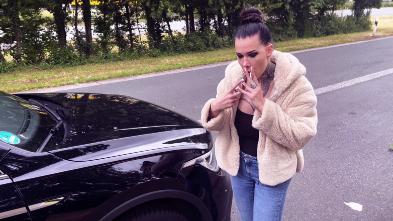 MissAlessaMilano: Unknown Passenger Gets Blowjobs for Free