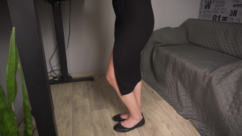 Teasecombo 4K: Gonna sopra il ginocchio provocante sexy con le gambe provocanti