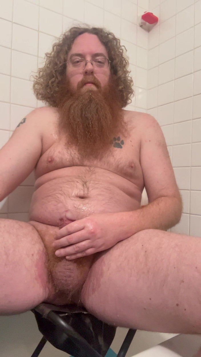 Big Baz: Prysznic sikania przed prawdziwym prysznicem