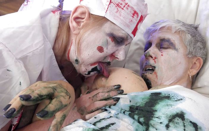 Dirty Doctors Clips - Mature British Lesbians: Zombie lesbici impazziti nel sesso