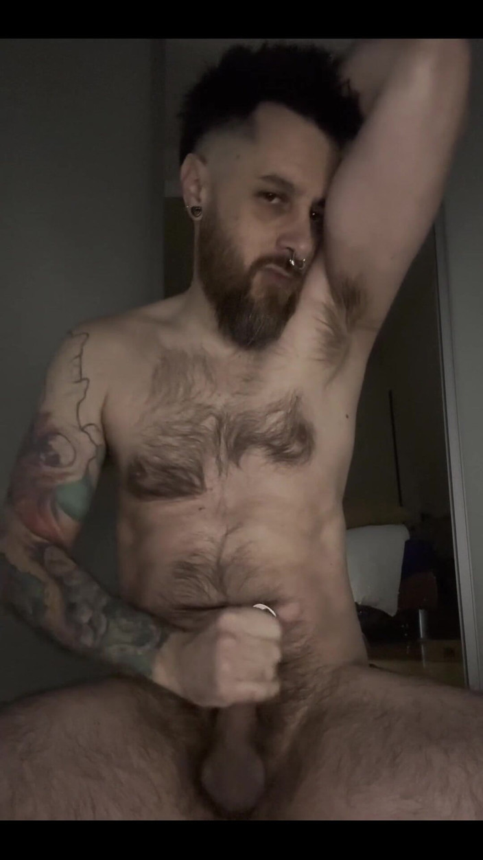 Maxx Obsidian: Extremely Verbal Jerk off Session!