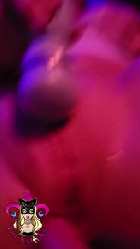 Mamãe Kat-Licious Esguicha solo brincadeira com brinquedos e marido Bigsexydaddyd