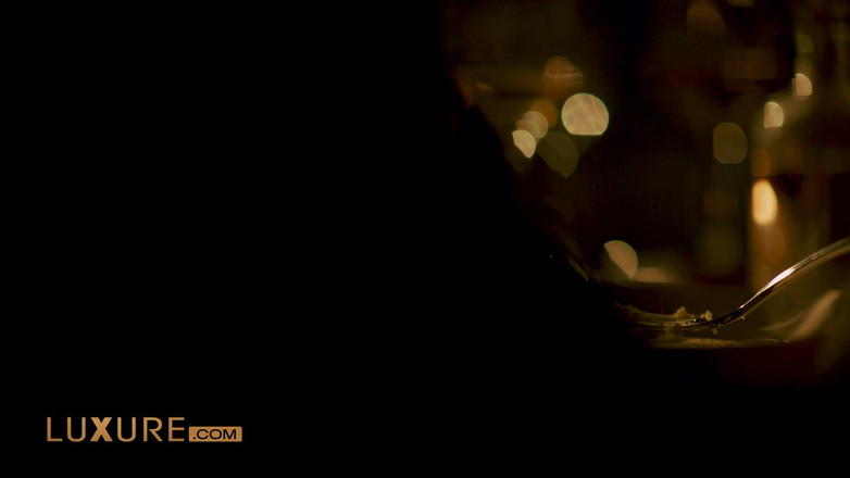 Luxure: तीन लोगों की चुदाई में इच्छाओं की खोज