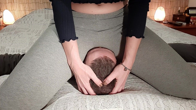 goddess82: Es-tu prêt à être éjaculé sous ma chatte mouillée ?