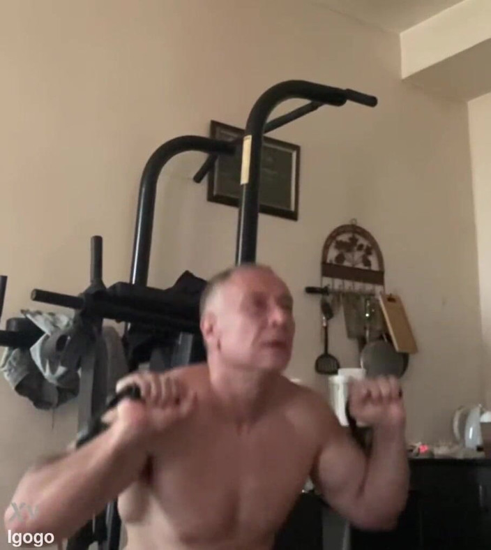 Alex Art: Timpul petrecut la sală