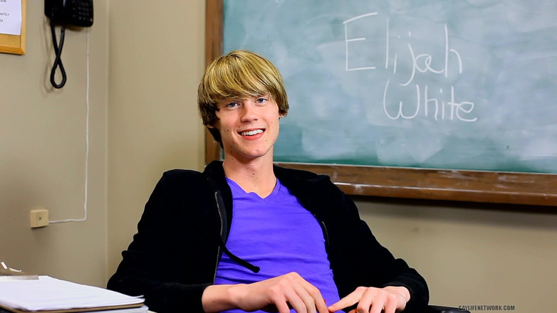 Teach Twinks: Si Manis Elia di lokasi syuting