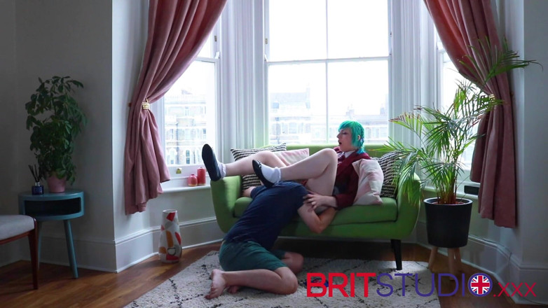 Brit Studio: British 18-year-old college girl gets eaten by her teacher then swallows...
