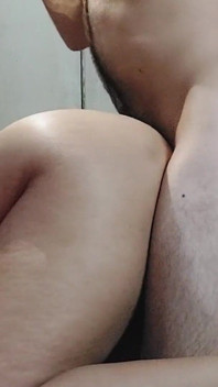 Fucking My Super Big Ass Friend on All 4s