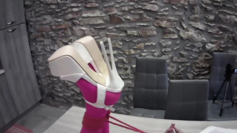 LauraOnHeels: MILF Ball Gag Kompilation