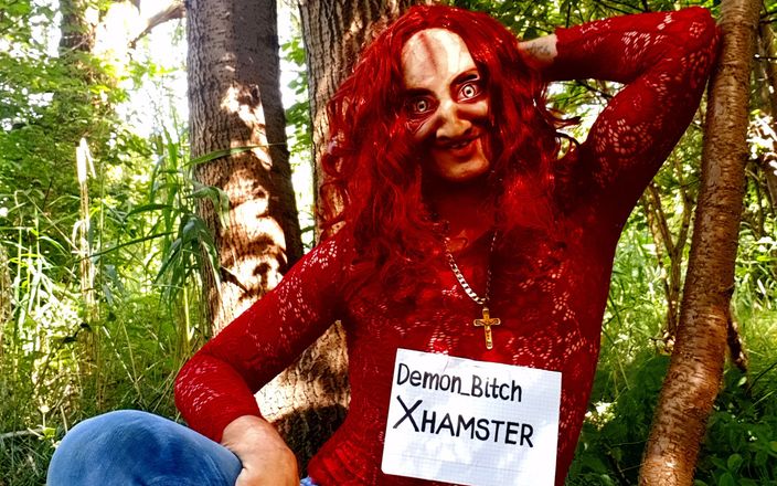 Demon Bitch: Puta demoníaca com tesão na floresta 2