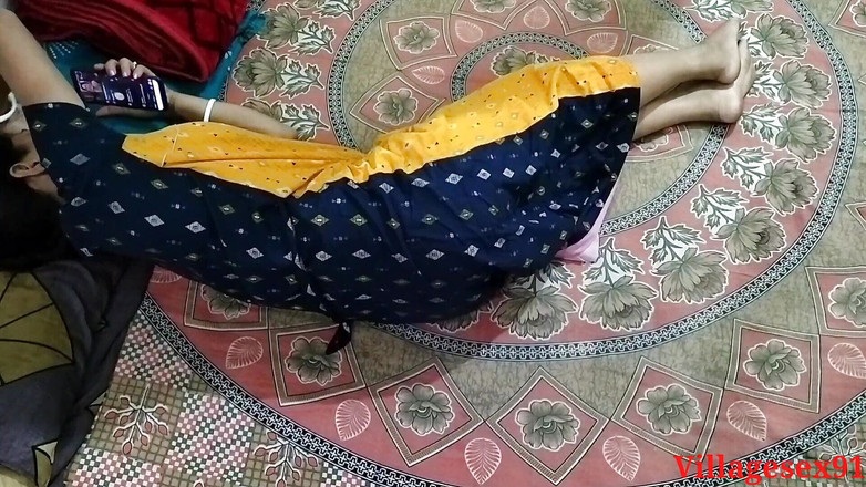 Villagesex91: Сільська дружина хардкорно трахається в секс-чувака