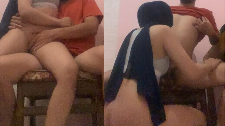 Hamster_Ball: Müslüman tesettürlü evli kadın Hintli patronunun şehvetini servis ediyor