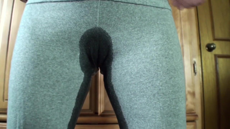 Carol Cox - The Original Internet Porn Star: Carol Cox wets her sweats ;)