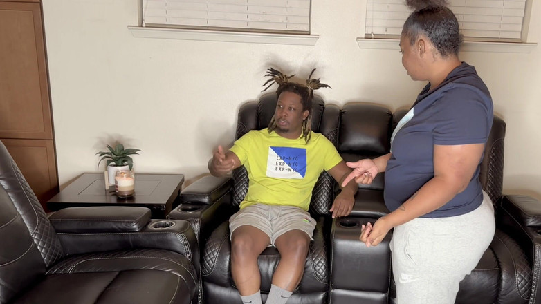 Kendale: Look Alike Sis Mahukan Sekeping Teman Lelakinya ( Awak Pertaruhan Tidak...