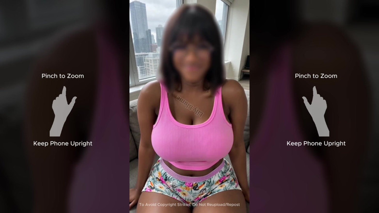 Afrocummy: Komşumuzun üvey kız kardeşleri anahtarını kaybetmiş gibi yapıyor. Aldatmak için geliyor