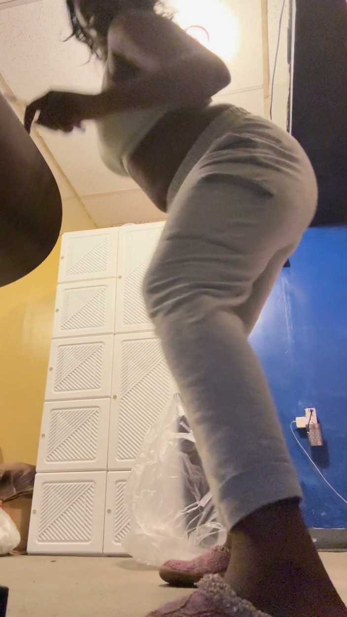 ALLIYAH ALECIA: Amerikalı kız twerk yapıyor